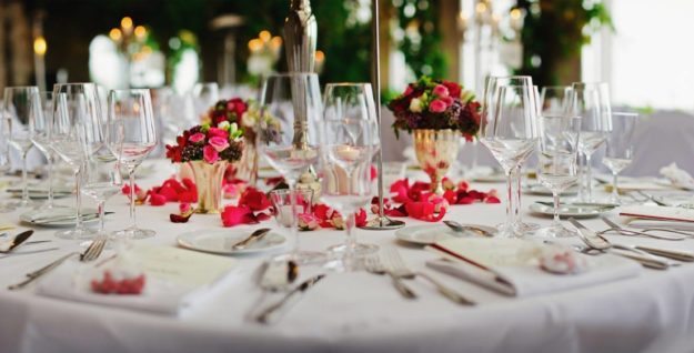 Gala Elegant table